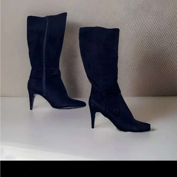 Elegant Faux Suede Black Heeled Boots - Picture 2 of 7